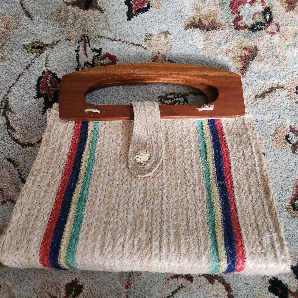 Rafia Bag With Wooden Handles